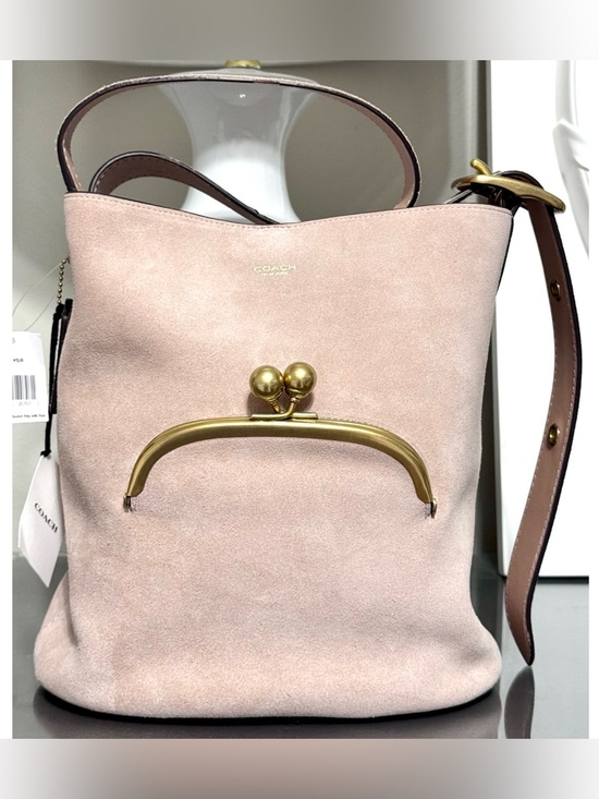 Coach Handbags - COACH Bleecker Bucket Bag With Kisslock, NUAGE